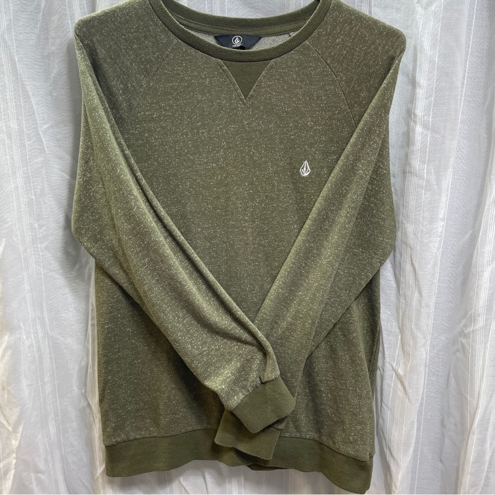 Volcom green sweater, long sleeve